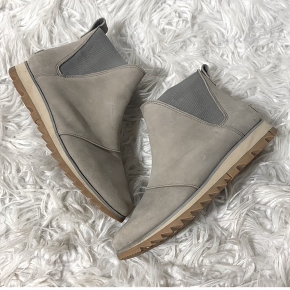 SOREL Harlow Chelsea boots taupe leather slip-on simple clean lines Women’s sz 8 - Picture 7 of 7